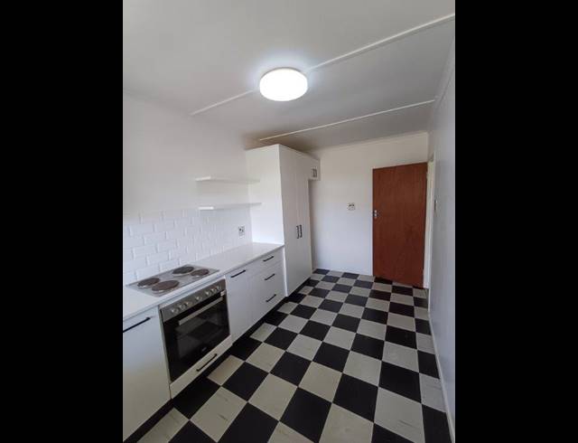 2 bed property to rent in LANGERUG